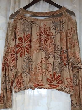 Boho Chic Size L Floral Peasant Semi-Crop Top Embroidery Lace Trim Fairy Grunge